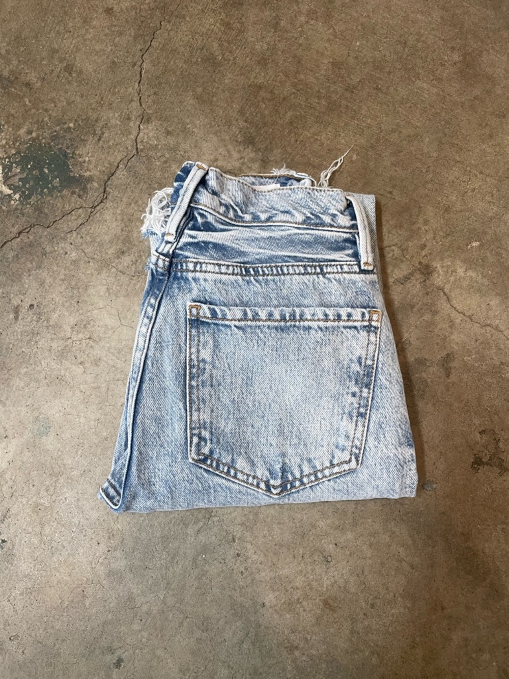 Frame Le Piper Straight Leg High Rise Jeans